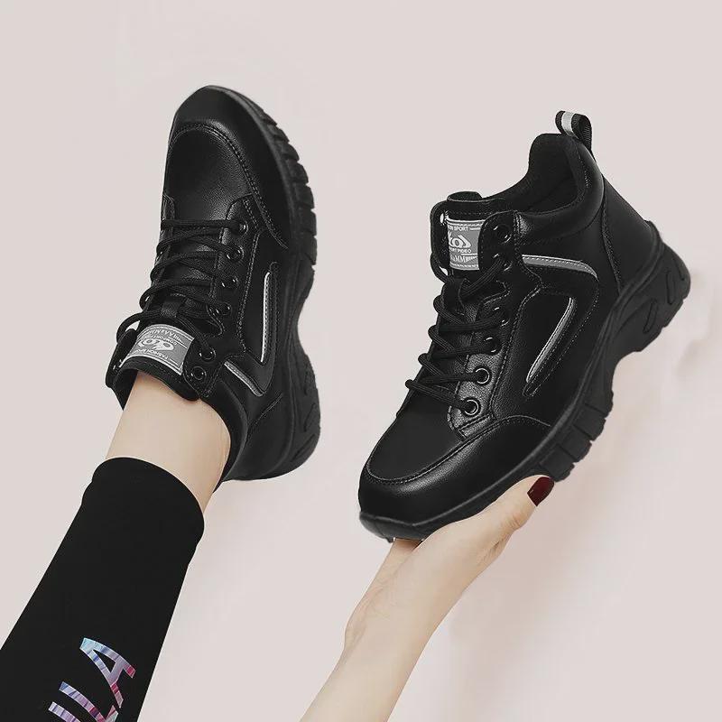 Women's Black Soft-Soled Sports Shoes - New for 2024 Autumn/Winter, Thick-Soled with Velvet, Casual Soft Leather Design.