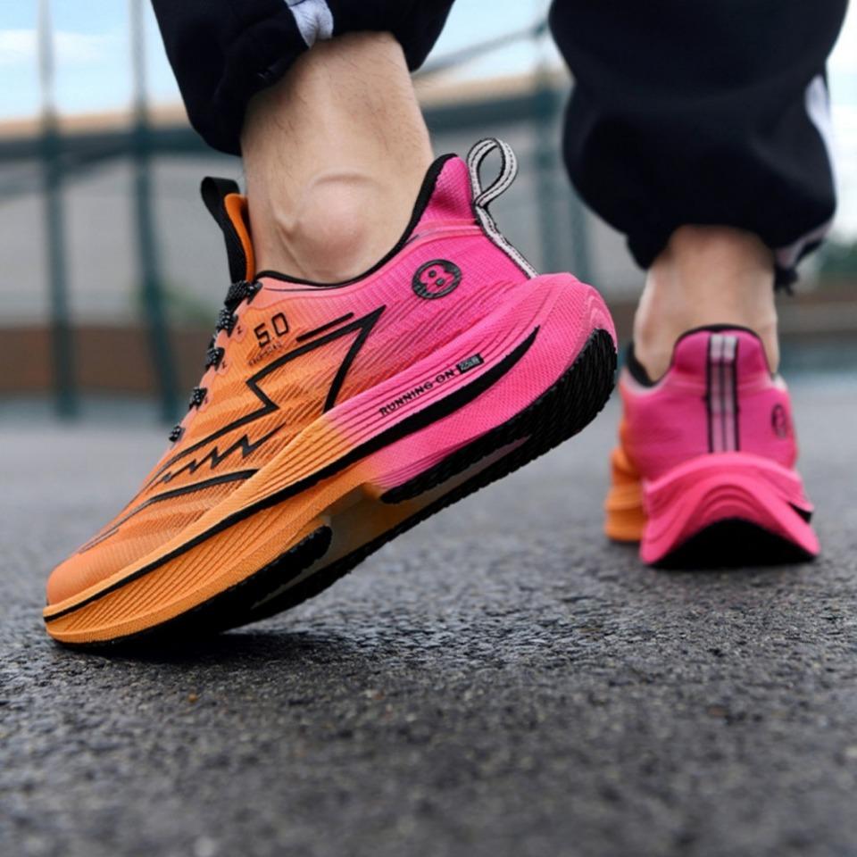 Nuove scarpe da corsa da uomo con piastra in carbonio, ammortizzanti e morbide, scarpe sportive unisex, leggere e antiscivolo.