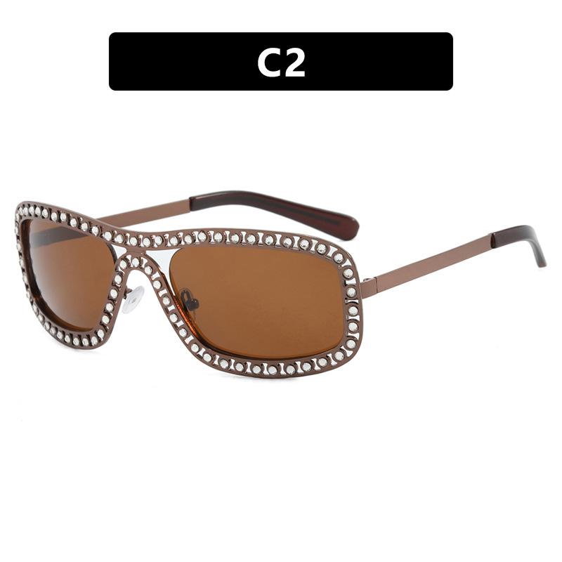 Luxury Oval Sunglasses with Crystal Rhinestones for Women Elegant Party Vacation Diamond-Studded Sunglasses UV Protection