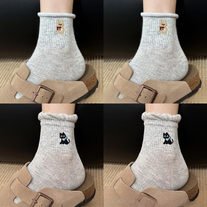 4 Pairs of Female Spring and Summer New Solid Color Embroidery Lace Cute Animal Sport Tube Cotton Socks