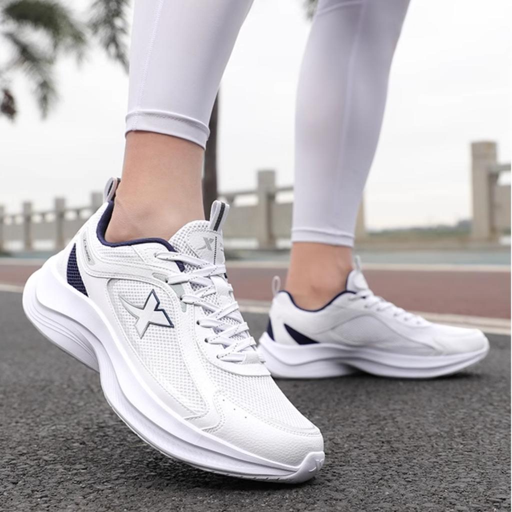 Xtep Lightweight Fashion Versatile Comfortable Shock Absorbing Lightweight Wear Resistant Low Top Casual Running Shoes Men sneaker 875219110039-1