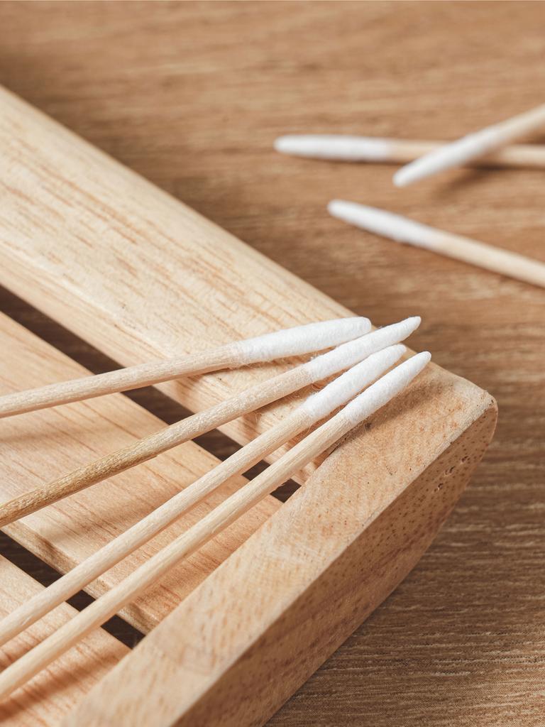 Pointed Wooden Cotton Swabs 400 Count