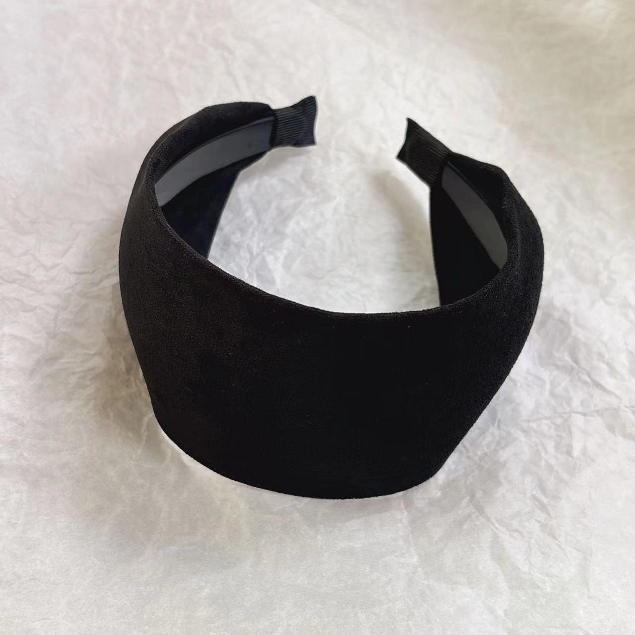 

Серая вязаная повязка на голову Yi Mengling: Женский спортивный стиль для фитнеса, расширенный дизайн ямы, высококачественный головной убор