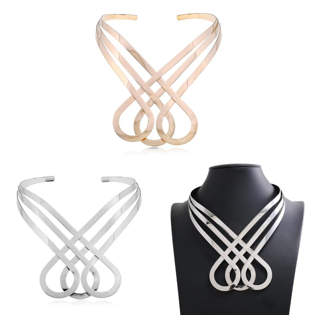 Geometric Metal Choker Necklace With Water Wave Chain For Punk Fashion Enthusiasts