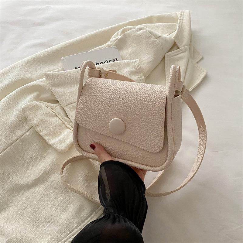 

Модна повсякденна маленька квадратна жіноча сумка літа 2024, нова корейська версія, проста модна сумка через плече, проста модна сумка-месенджер