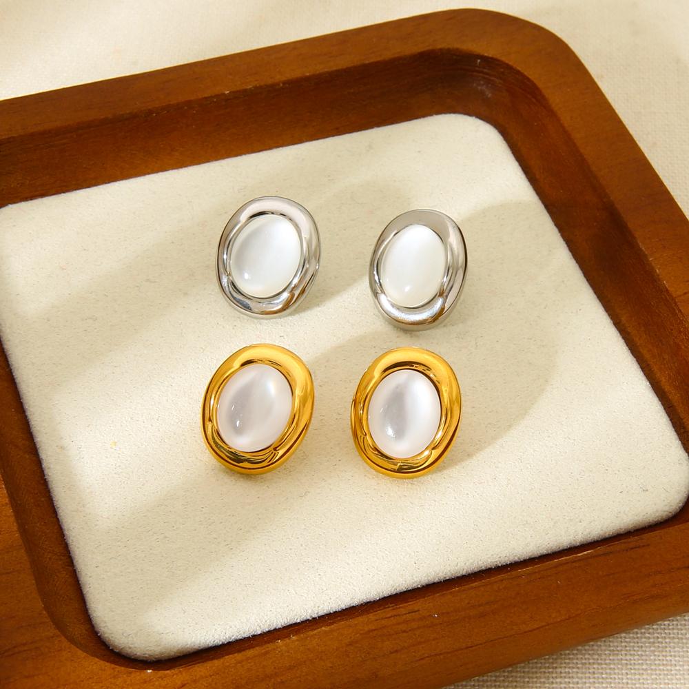 Cercei Geometrici Tip Stud din Rășină și Oțel Inoxidabil la Modă, Ochi de Pisică Alb, Placat cu Aur de 18K, Bijuterii Impermeabile, Cadou pentru Femei