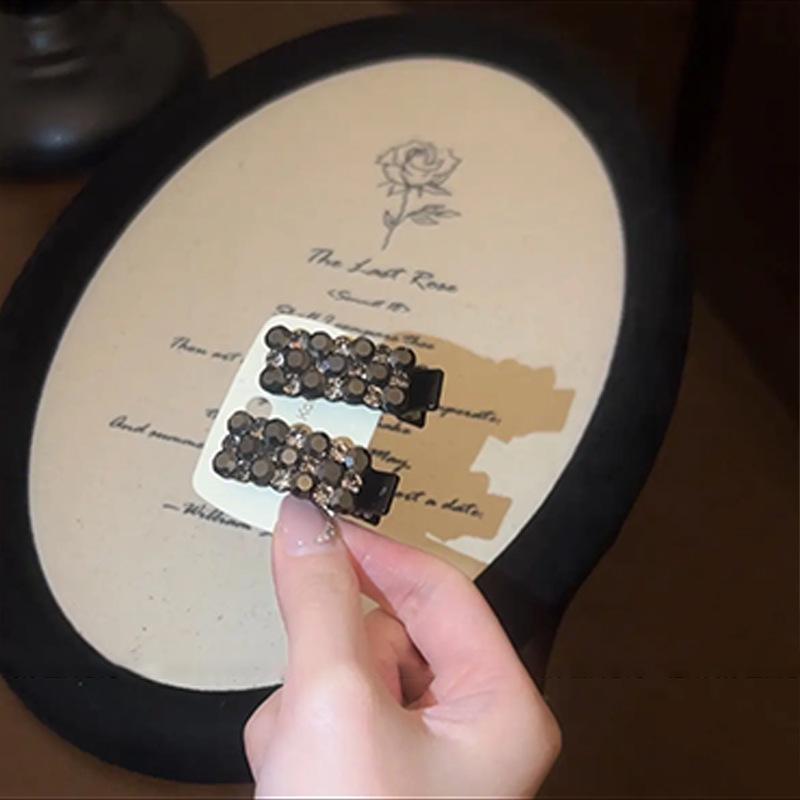 

Korean Dongdaemun Rhinestone Luxury Hair Clip