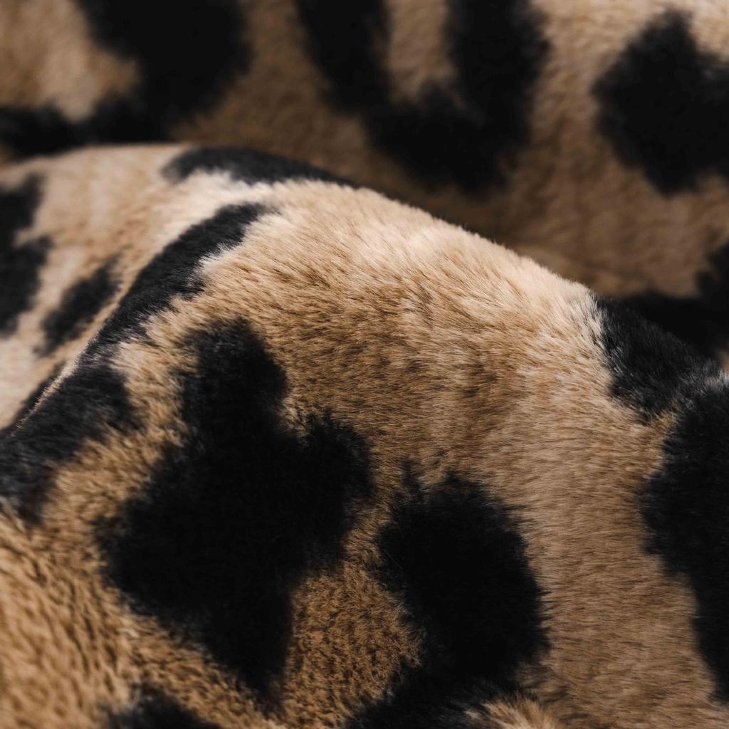 Leopard Print Plush Sofa Cushion Autumn And Winter New Non-Slip Light Luxury High-End Straight Row Sofa Cushion