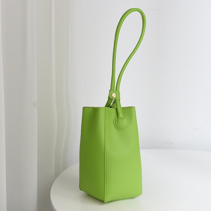 

French Niche Design Summer Women S Handbagnewest Fashion Bucket Bag All-Match Simple Underarm Bag Shoulder Bag