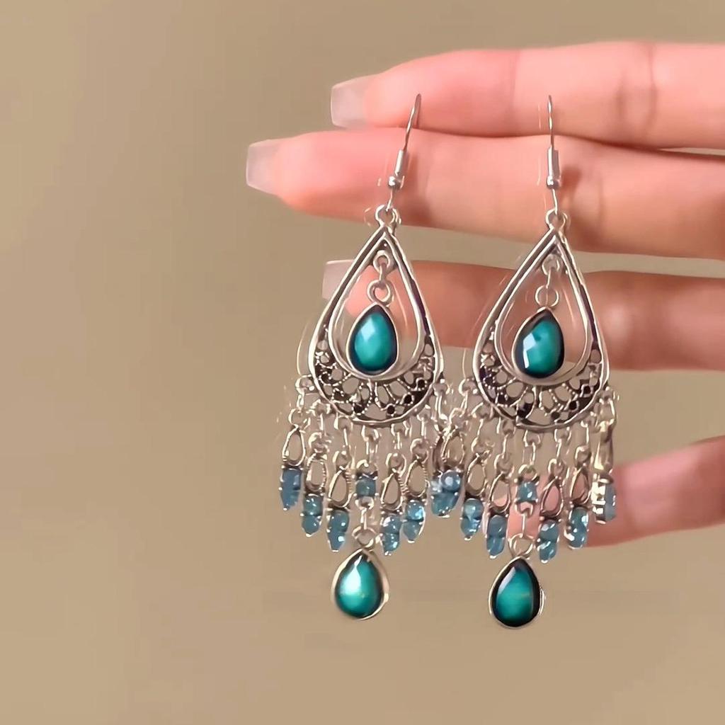 Silver Needle Diamond Crystal Tassel Rhombus Earrings: Luxurious Ethnic Retro Fashion Dangle Jewelry.