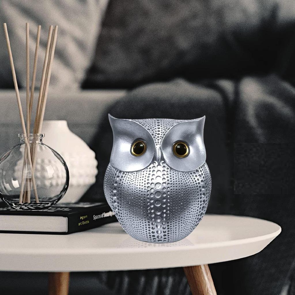 Modern Classy Lucky Owl Resin Art Figure Showpiece (Silver), 1 Piece