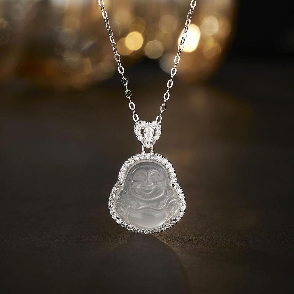 Elegante Pingente de Cabacinha com Fecho de Paz de Jade - Corrente para Clavícula em Aço Titânio no Estilo Chinês Retro