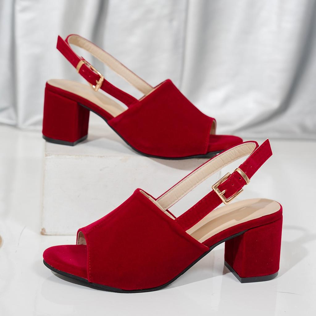 Mode Damen Schuhe Mode Rot Sexy Damen Hausschuhe PU Weichleder Damen Bequeme Sandalen Geeignet für Mädchen Pantuflas Mujer