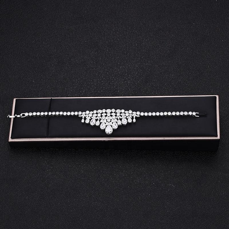 Luxury AAA Zircon Charm Bracelets Pendant Necklace Dangle Earring Rings Sets Fashion Nigerian Wedding Jewelry Set Dubai Bridal