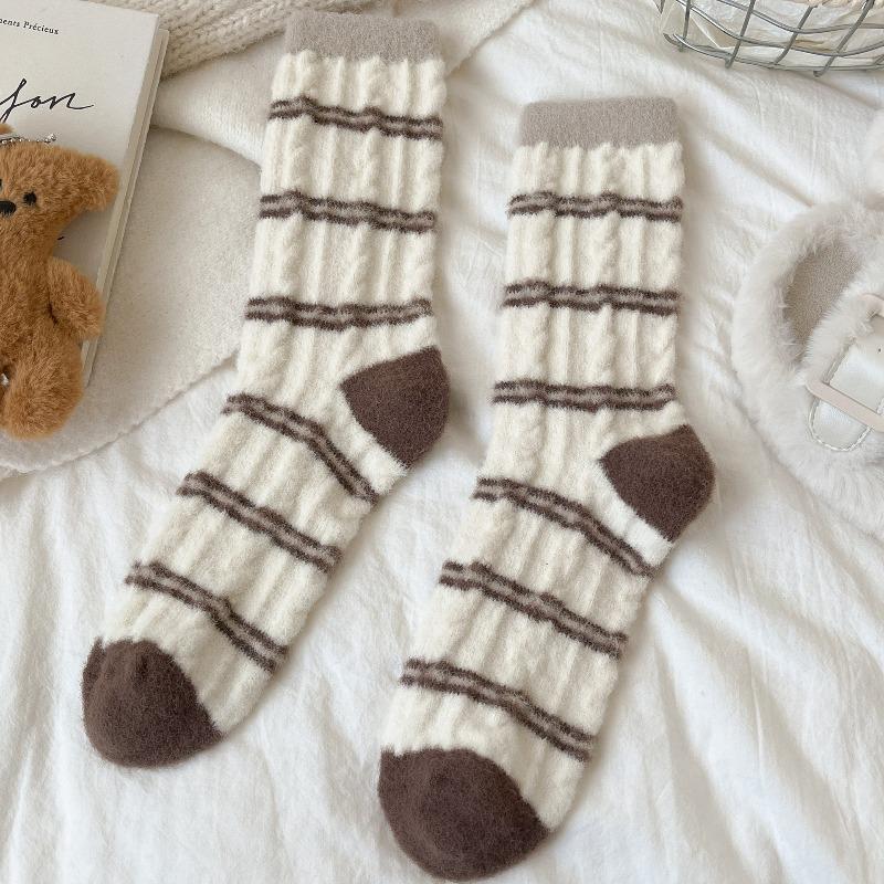 Winter Thick Socks, Women's Striped Color-blocking Warm Fleece Thickened Plush Striped Mid-calf Socks, Home Pile Sleep Socks
