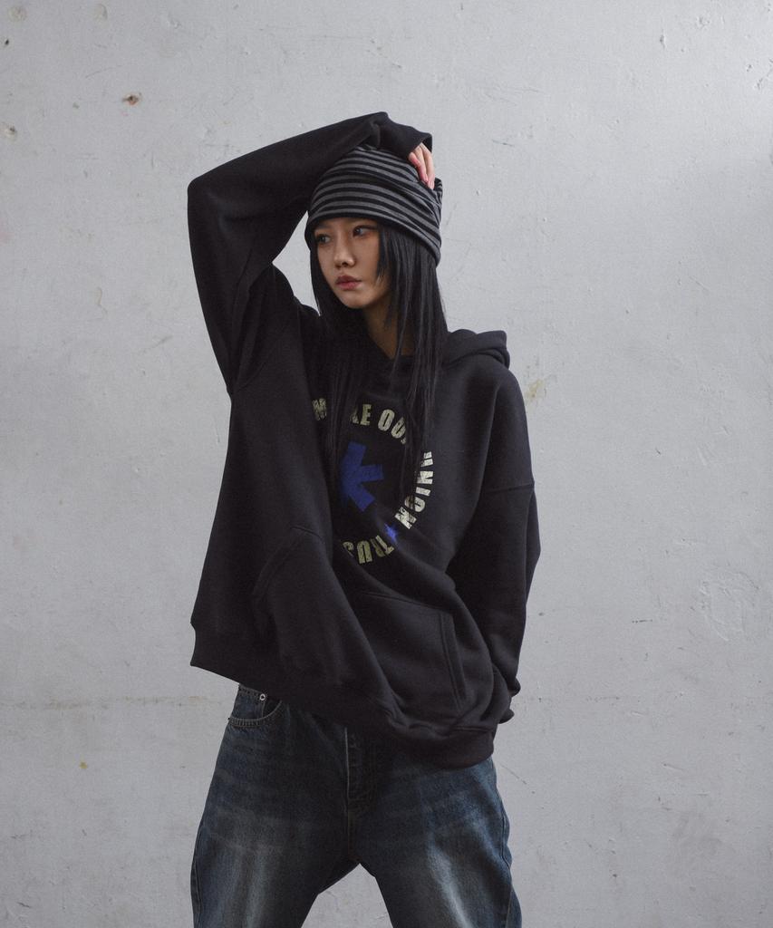 AMOU Reversible Stripe Beanie Black