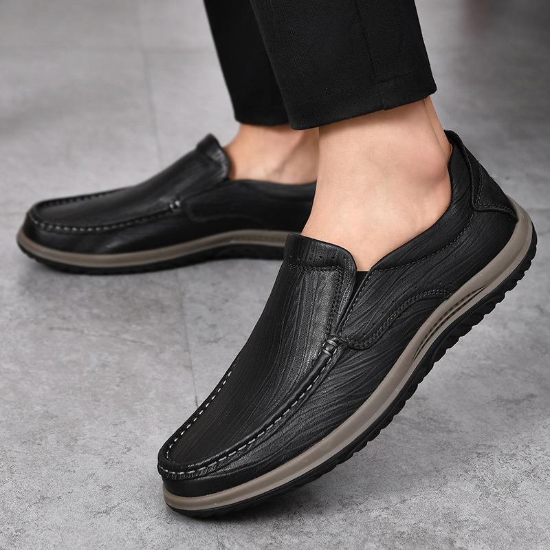 Winter velvet leather shoes, new men's first-layer cowhide, mid-season one-pedal soft leather men's leather shoes