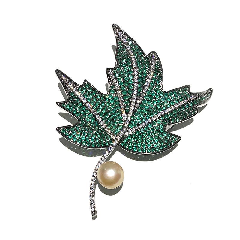 Bo Xin Yun Luxury Freshwater Pearl  Zircon Maple Leaf Brooch