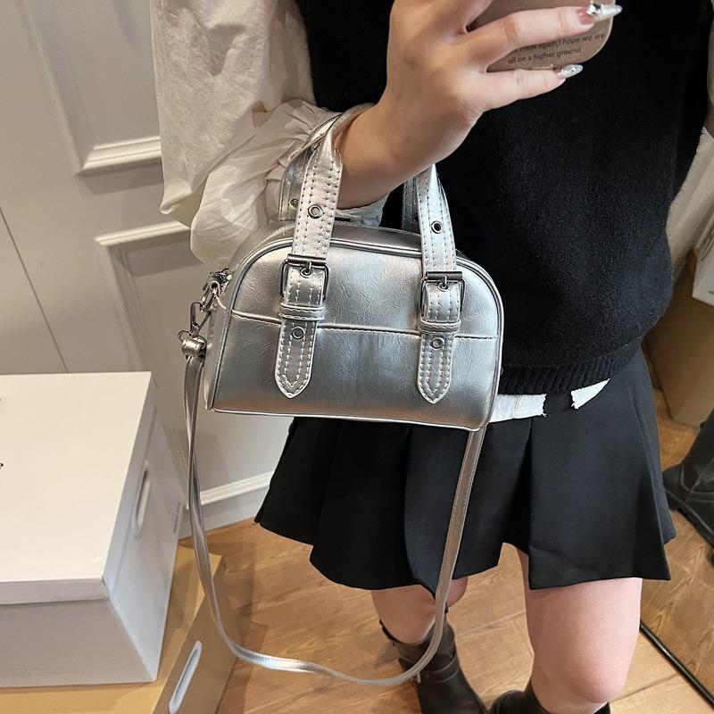 Premium small bag women's new retro handbag fashion versatile messenger bag pillow bag