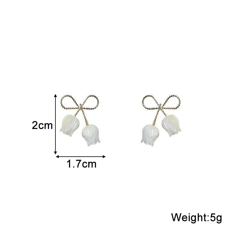 Vita Tulpanformade Akrylörhängen för Kvinnor GuldFärgad Rosett Topp Eleganta Bröllopsfest Örhängen boucle d'oreille