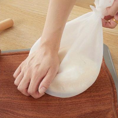 Cuoci come un professionista con i nostri nuovi sacchetti da cucina riutilizzabili in silicone per impastare farina e pasticceria