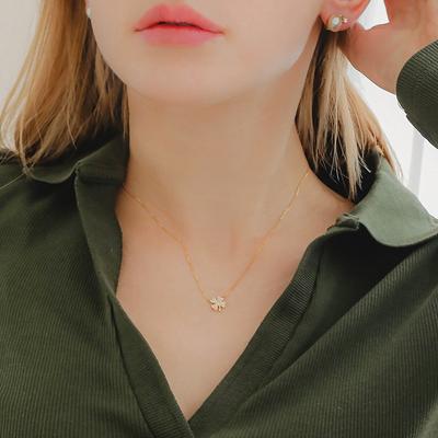 J.Lauren Gold Four-Leaf Clover Necklace N01010