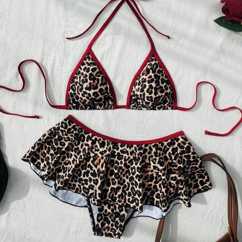 Elegant Leopard Print Bikini Swimsuit With Tieback Design For Water Sports