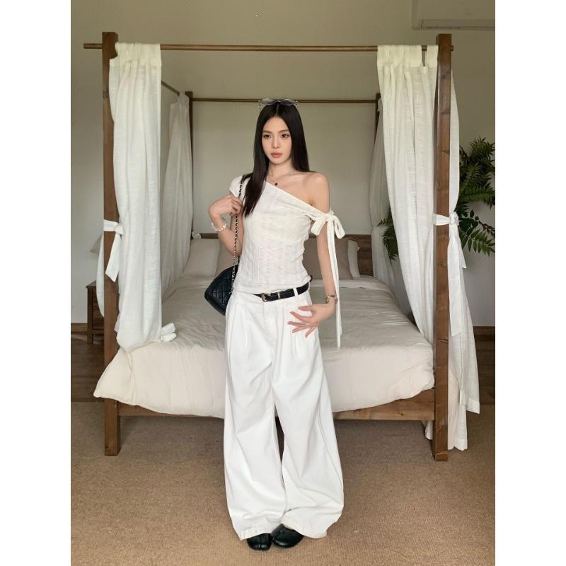 Korean irregular design slanted shoulder short-sleeved T-shirt women's summer pure desire style slim-fitting versatile foreign style off-the-shoulder 