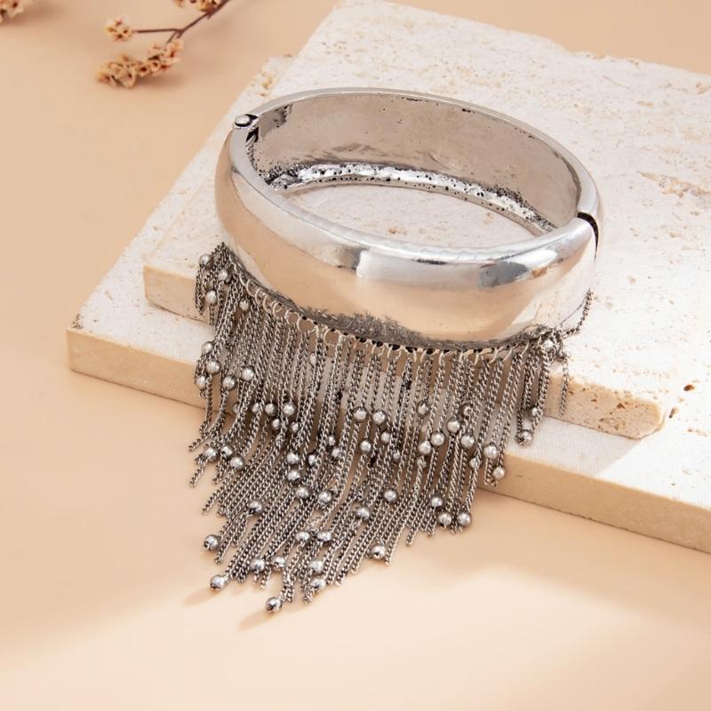 Trendy Geometric Metal Bead Bracelet with Stylish Tassels Details Dangling Charm Handchain For Daily Wear