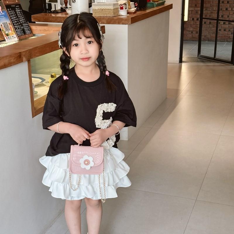 Charming Floral Pattern Mini Crossbody Bag For Kids With Breathable Pu Material