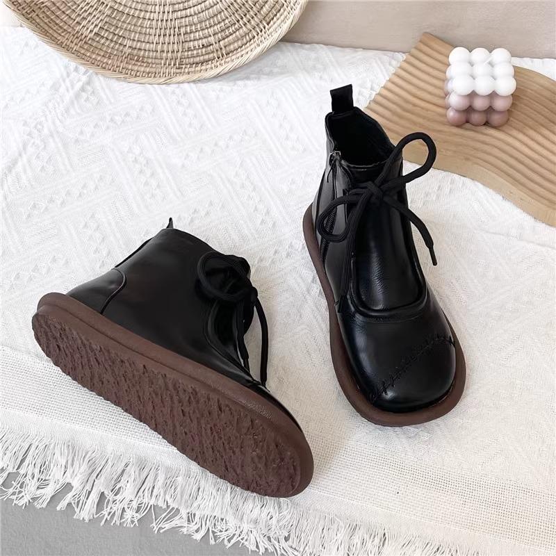 Literary round head cute short women's boots spring and autumn new Martin boots zipper low heel soft sole comfortable short boots tide