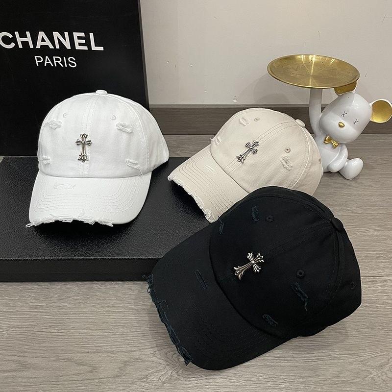 Simple Solid Color Cross Decoration Ripped Design Neutral Casual Baseball Cap For Hip Hop Enthusiasts
