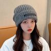 The Large Head Girdle Warm Ear Protecting Knitted Cap Is Fashionable and Versatile Making Your Face Look Good. The Small Woolen Cap Keeps You Warm
