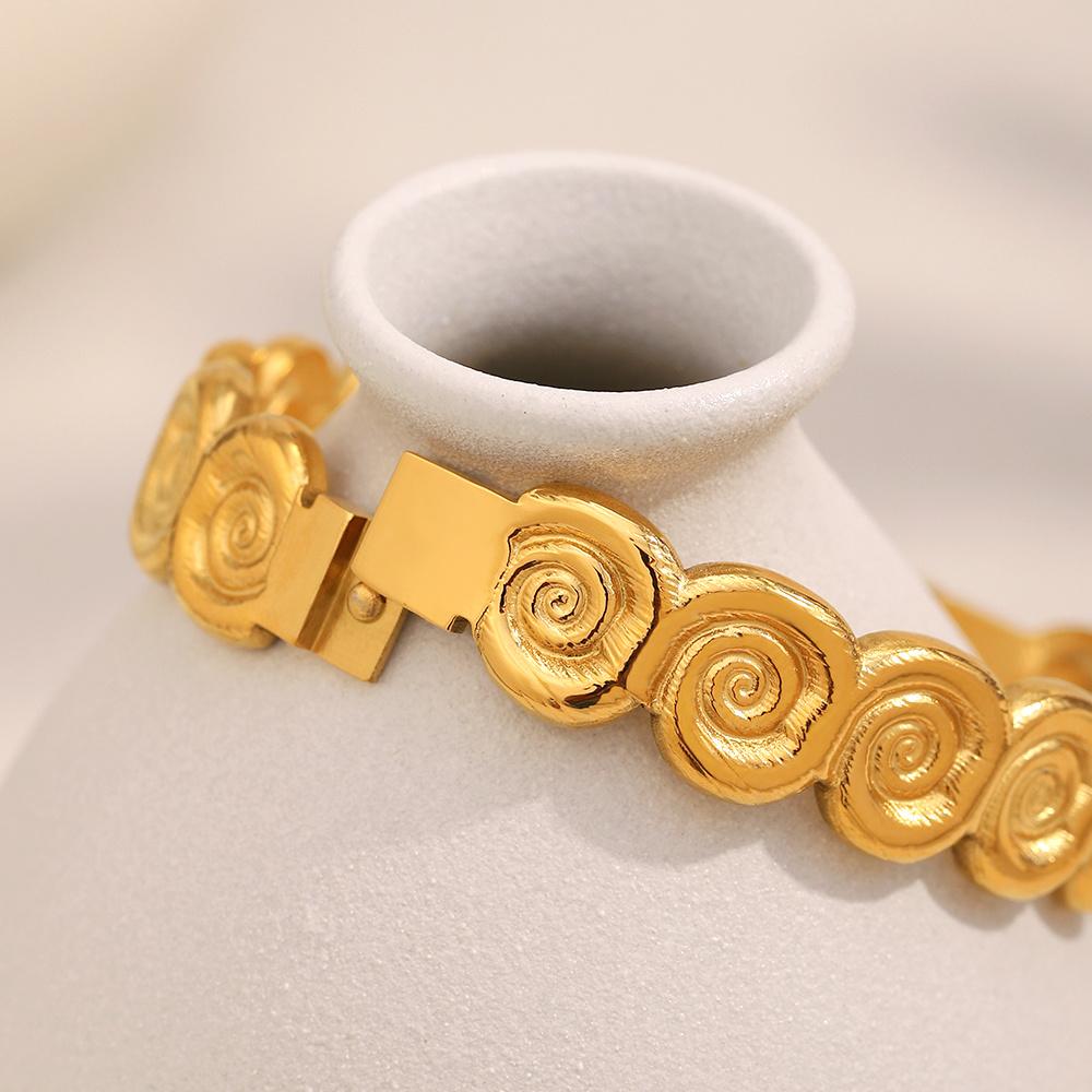 Summer Women's Conch Bracelet, New Creative Design, Beach Style Fashionable Jewelry, Unique Design To Show Personalized Jewelry.