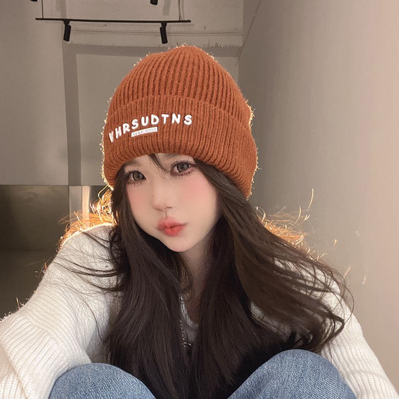 Women's Autumn and Winter New Korean Version of Versatile Treasure Warm Letter Knitted Hat Student Face Small Fashion Hat Women