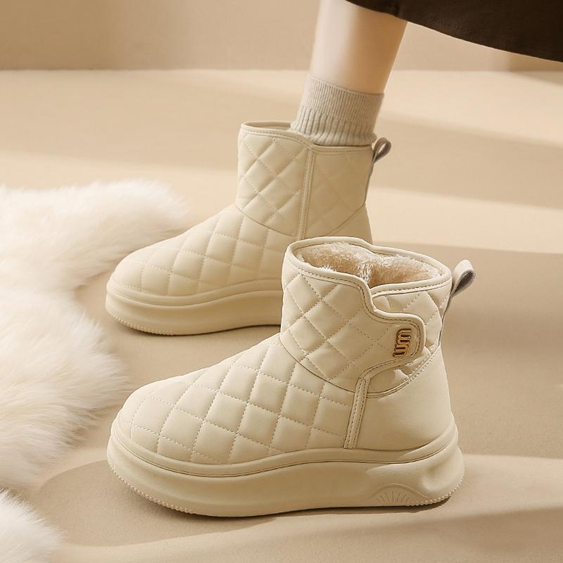 

Fur integrated snow boots new winter velvet warm medium tube bread shoes large cotton shoes 35