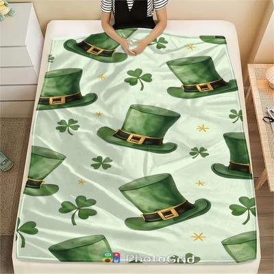 St.Patrick's Day Green Clover Print Flannel Blanket,High Quality Comfortable for All Seasons,Home Decor,Warmth and Comfort,Perfect for Christmas Gifts