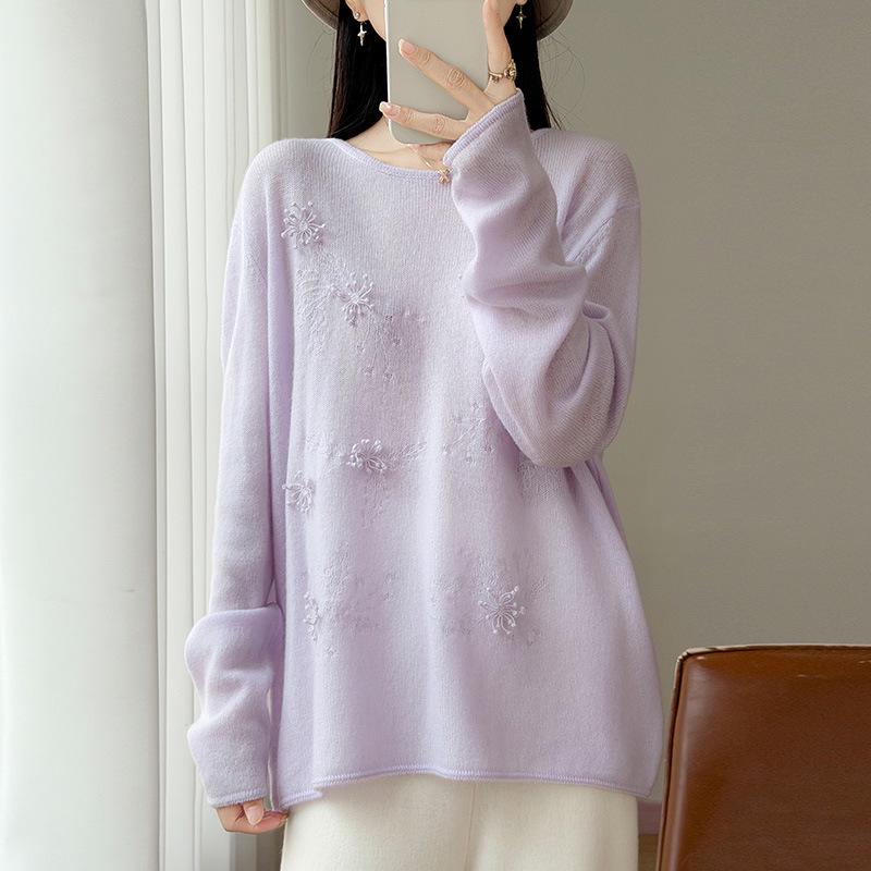 Women's 3D Flower Wool Embroidery Sweater - Round Neck, Brushed, Thick Knit, Loose Fit