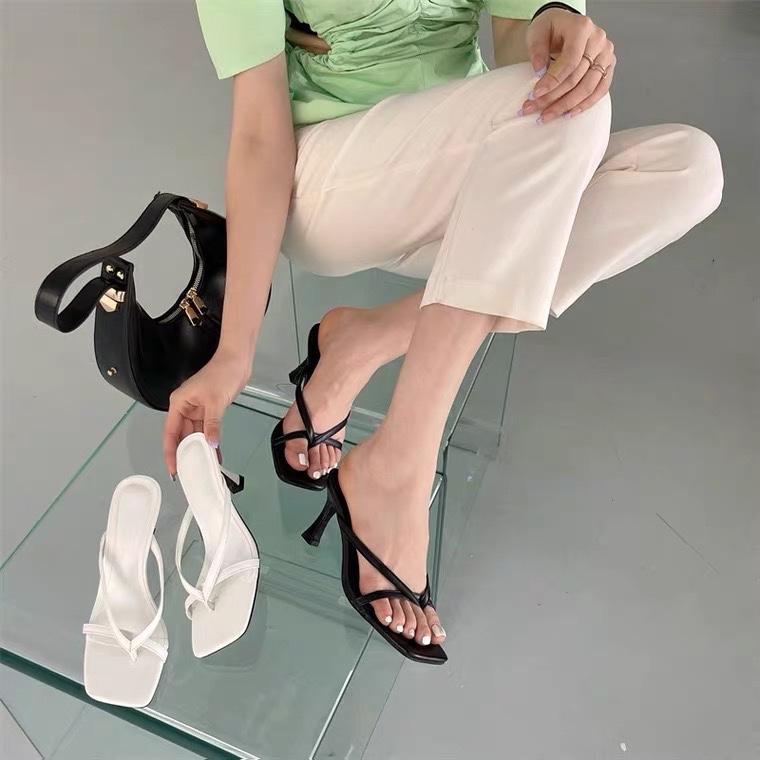 

Thin Pumps Peach Shoes 2024 Slippers Runway Toe Loop Sandals Celebrity Slides Women Candy High Heels Club Ring Flip Flop 34 белый