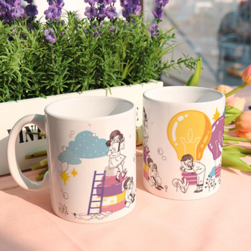 tf074-Design Mug 2p-Lightbulb, Book, and Children