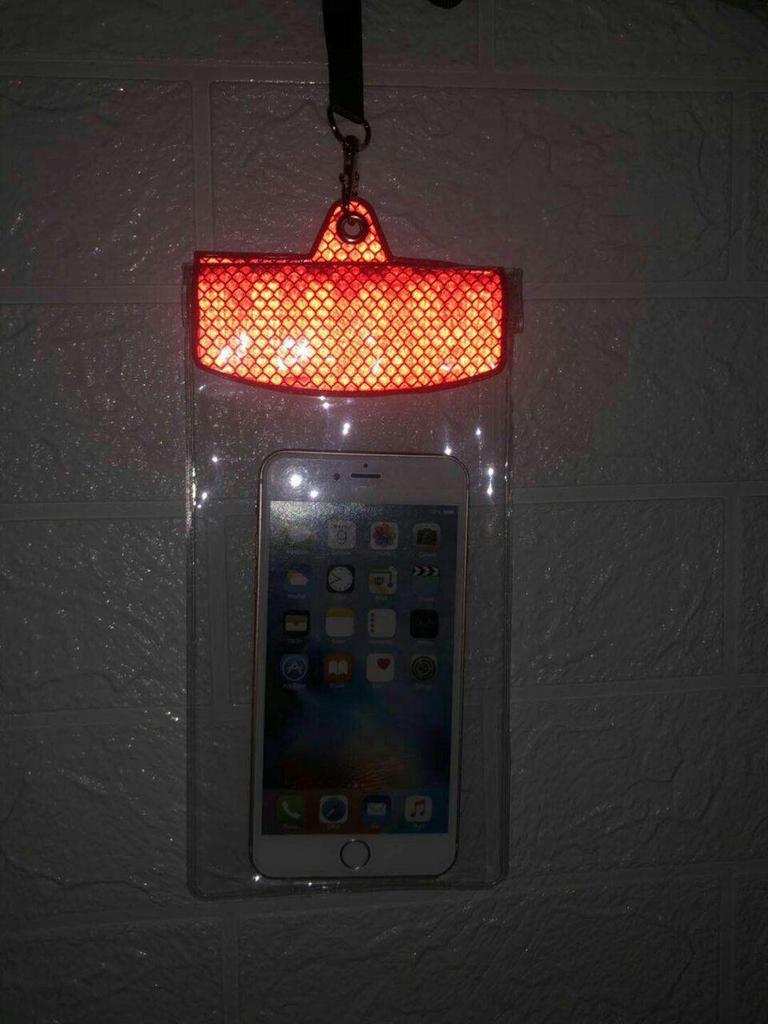 Waterproof TPU Phone Bag with Touchscreen & Reflective Design for Safer Food Delivery Couriers. In Stock.
