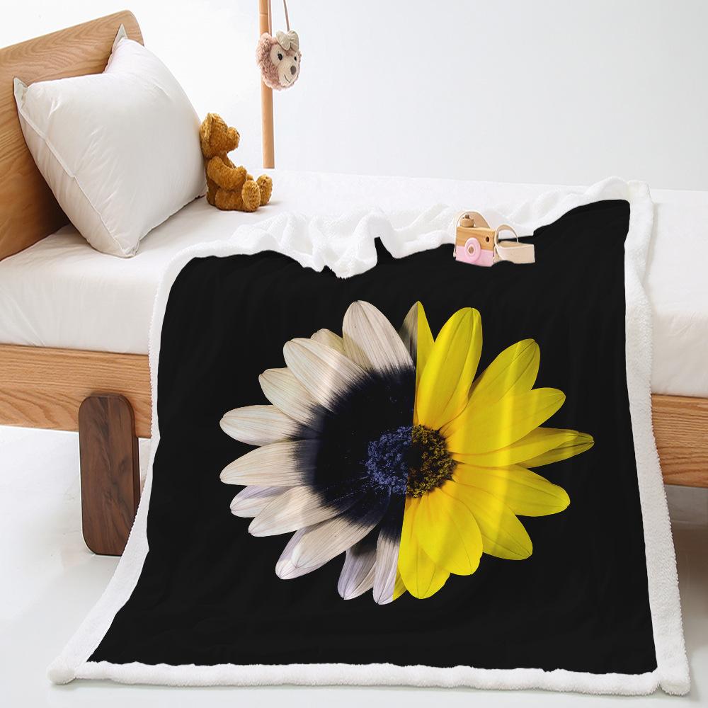 Small Daisy Flower 2D Digital Printing Thickened Lamb Fleece Crystal Fleece Blanket One Piece