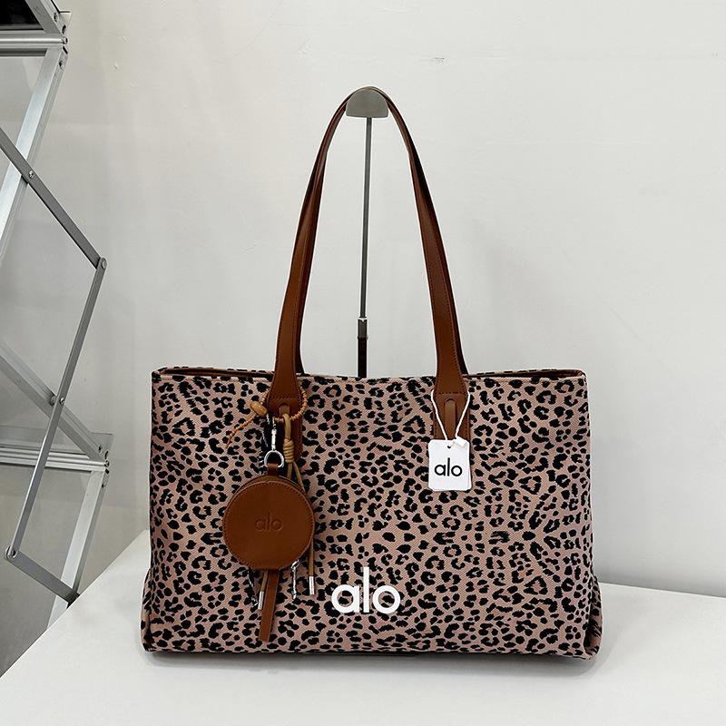 

Leopard Print Bag, Women s Large Capacity Temperament Canvas Fashionable Shoulder Bag, Commuting Tote Bag for Work коричневий