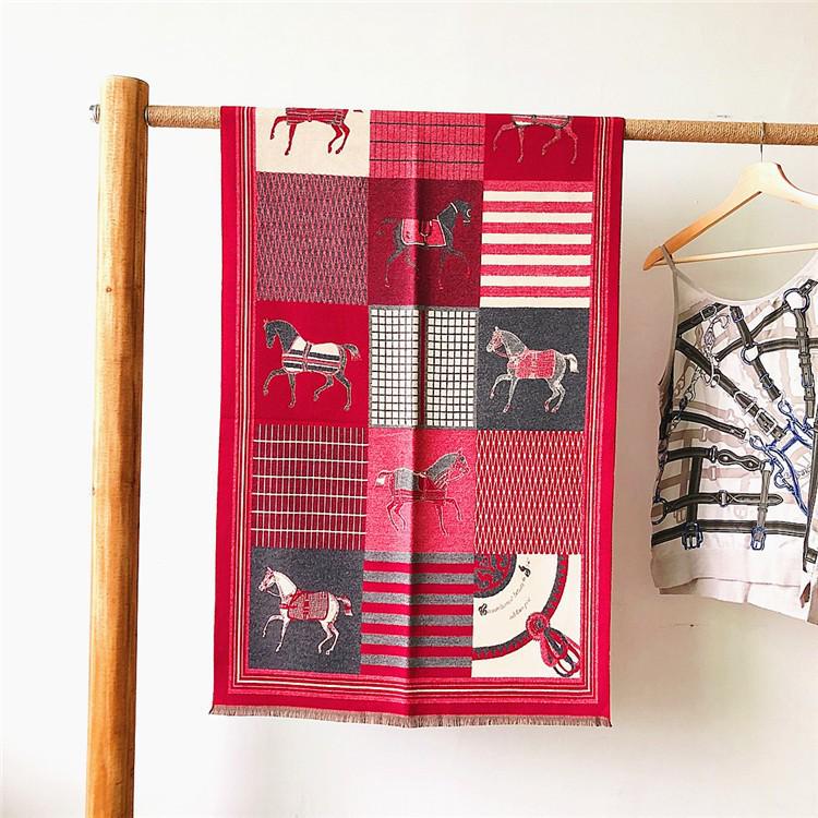 400g Retro Ethnic Bluebird Scarf: Women's Winter Warm Neck Warmer, High-End Imitation Cashmere Shawl.