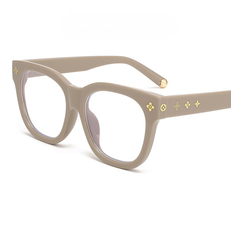 Neue Sonnenbrillen mit großem Rahmen von Online-Prominenten, moderne Outdoor-Sonnenbrillen, schlichte rote Live-Sonnenbrillen.