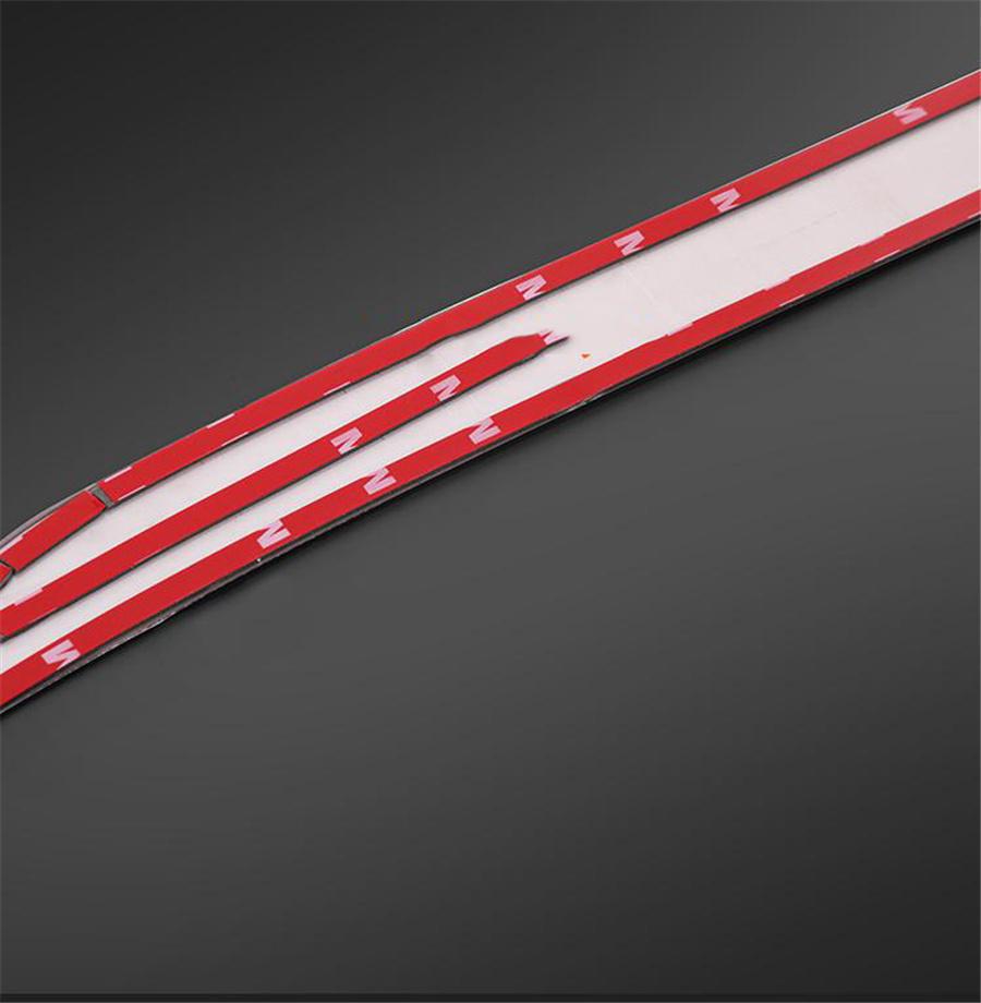 Pro 2013-19 Mitsubishi Outlander Kryt spodní části zadních dveří z nerezové oceli