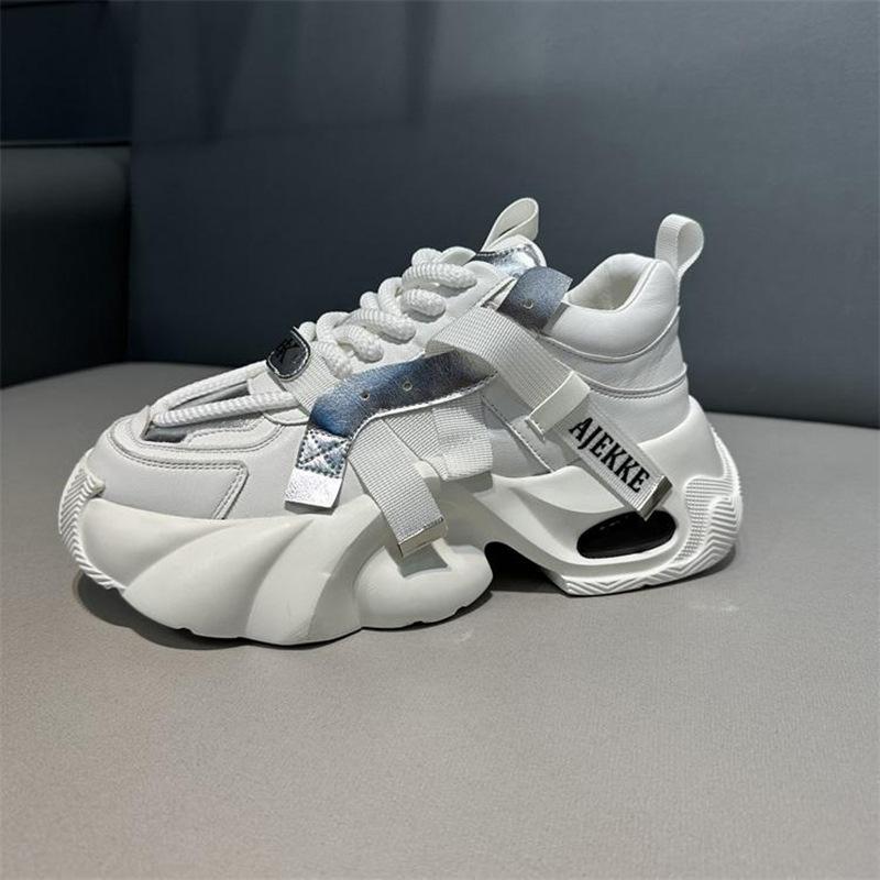 

Модные кроссовки для мужчин Высококлассная повседневная мода Низкие спортивные кроссовки для бега Толстая подошва Увеличивающие рост Трендовая мужская обувь Tenis Masculino 39 белый