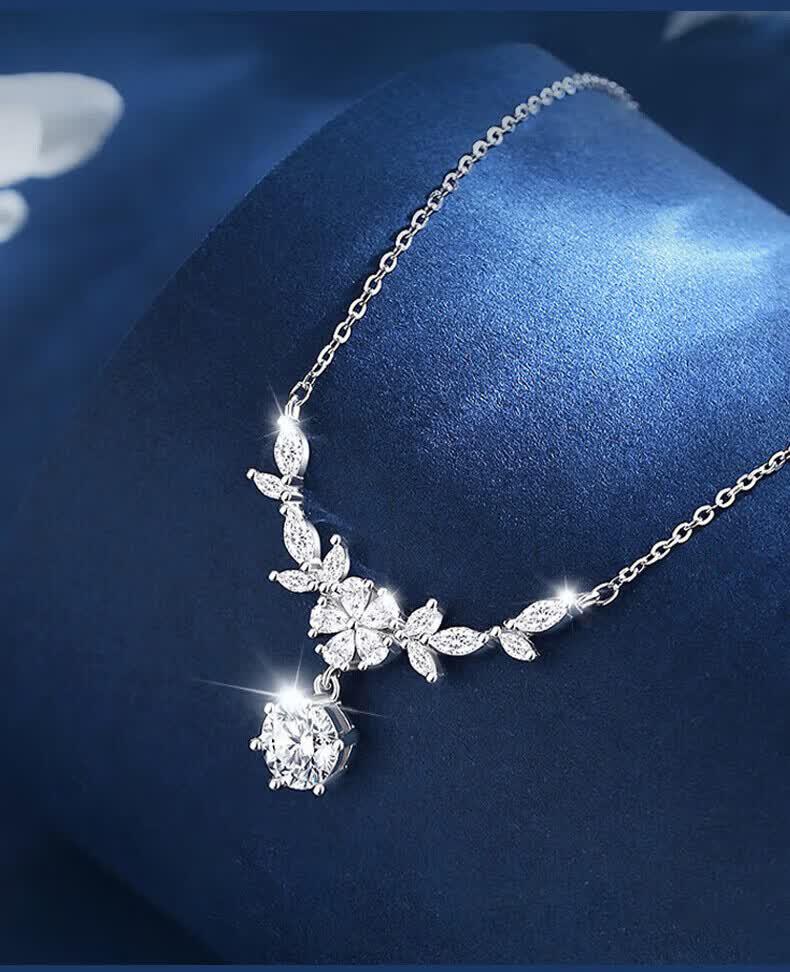 S925 Sterling Silver Wisteria Moissanite Necklace, 1 Carat D Color, Cool Style, Light Luxury Clavicle Chain for Women