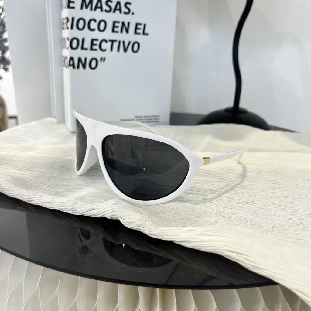 Big Size Women Sunglasses Fashion Stylish Uv400 Protection Men Sun Glasses Outdoor Wind Proof Sun Glass For Women