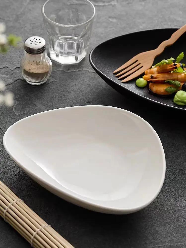 Japanese Ceramic Salad Bowl, Triangular Innovative Microwave Safe Tableware, Creative Fruit Salad Bowl, Restaurant Salad Bowl